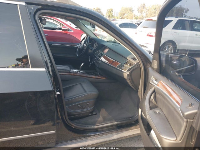 2008 BMW X5 5UXFE83578L165554 Photo 4