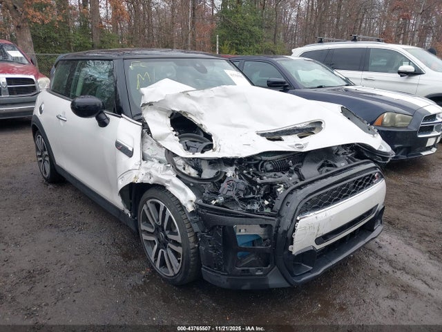 2024 MINI HARDTOP WMW53DH08R2V46486