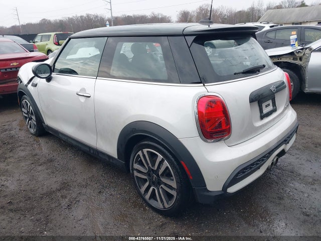 2024 MINI HARDTOP WMW53DH08R2V46486 Photo 2