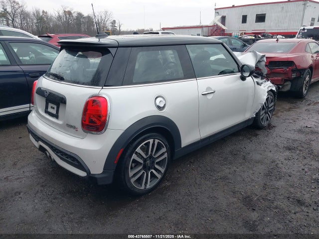 2024 MINI HARDTOP WMW53DH08R2V46486 Photo 3