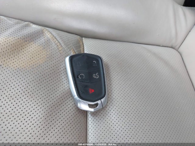 2017 CADILLAC XTS 2G61M5S3XH9117554 Photo 10