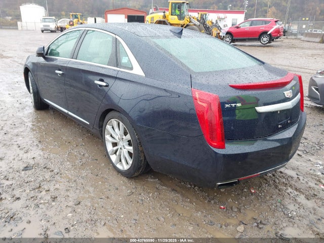 2017 CADILLAC XTS 2G61M5S3XH9117554 Photo 2