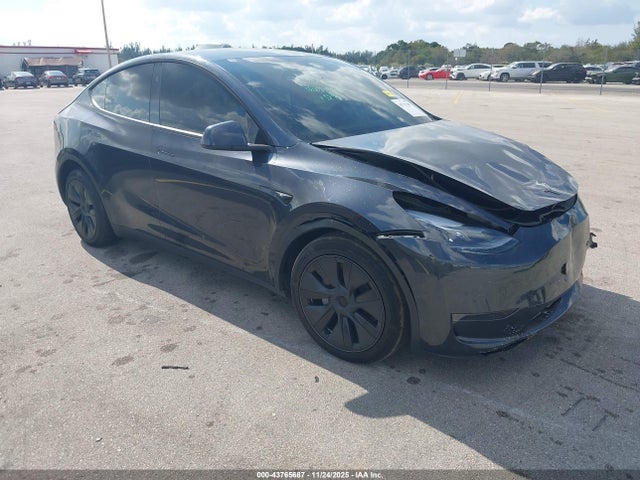 2024 TESLA MODEL Y 7SAYGDED6RF191894 Photo 0