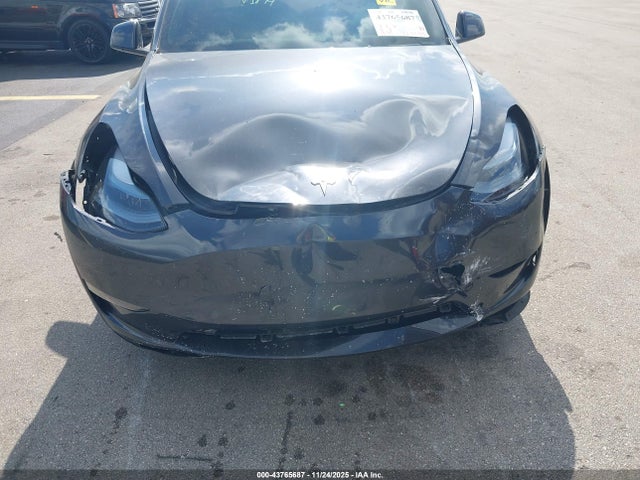 2024 TESLA MODEL Y 7SAYGDED6RF191894 Photo 5