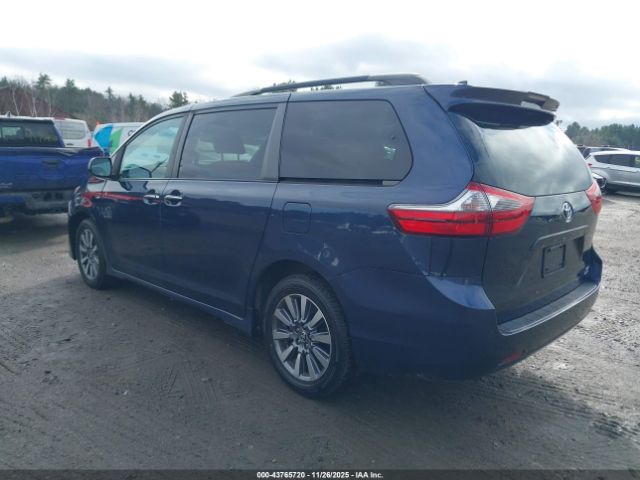 2020 TOYOTA SIENNA 5TDJZ3DC4LS251363 Photo 2