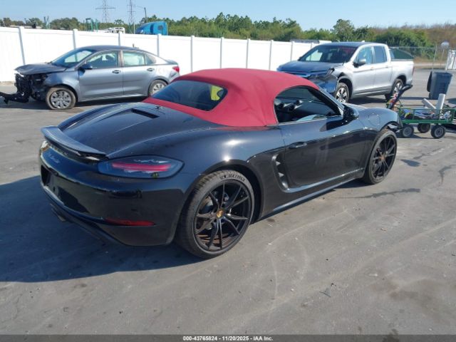 2024 PORSCHE 718 BOXSTER WP0CA2A88RK205559 Photo 3