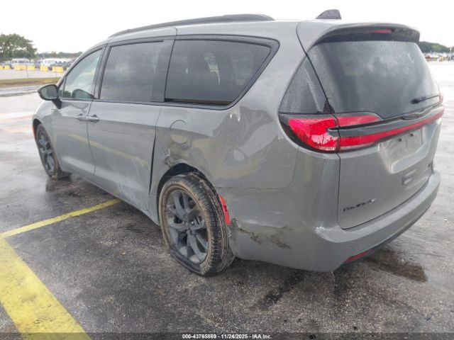 2025 CHRYSLER PACIFICA 2C4RC1GG5SR553839 Photo 2