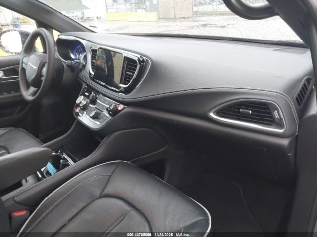 2025 CHRYSLER PACIFICA 2C4RC1GG5SR553839 Photo 4