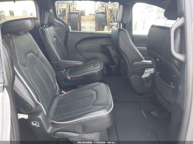 2025 CHRYSLER PACIFICA 2C4RC1GG5SR553839 Photo 7