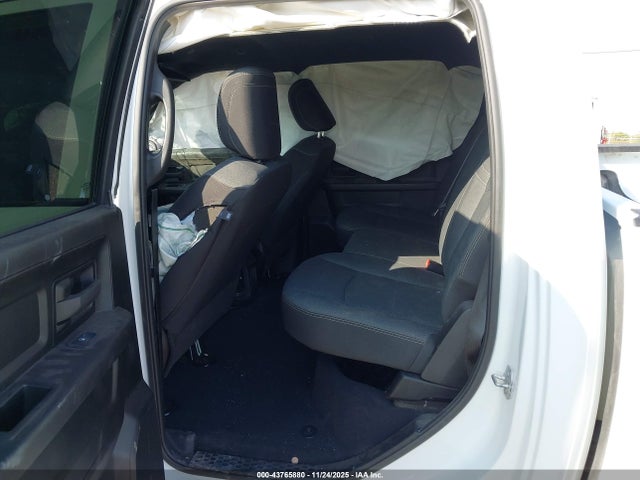 Продажа на аукционе авто 2024 Ram 2500 Tradesman  4x4 6'4 Box, vin: 3C6UR5CL2RG388567, номер лота: 43765880