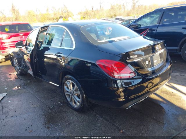 2017 MERCEDES-BENZ C 300 55SWF4KB5HU221846 Photo 2