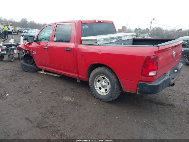 2016 RAM 1500 3C6RR7KT0GG302589 Photo 2
