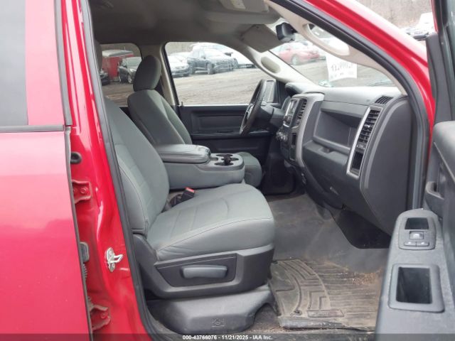 2016 RAM 1500 3C6RR7KT0GG302589 Photo 4