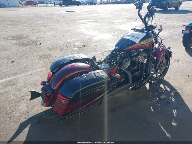 2024 INDIAN MOTORCYCLE CO. ROADMASTER 56KTKEBB7R3428852 Photo 3