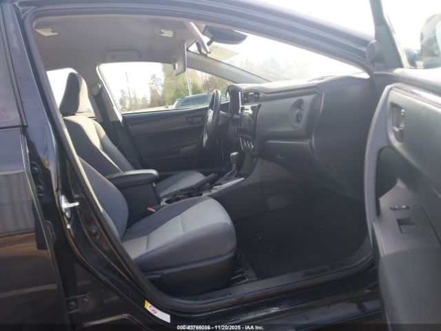 2017 TOYOTA COROLLA 5YFBURHEXHP591330 Photo 4