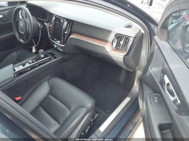 2024 VOLVO S60 7JRL12FL3RG318823 Photo 4