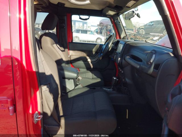 2012 JEEP WRANGLER UNLIMITED 1C4BJWDG2CL129750 Photo 4