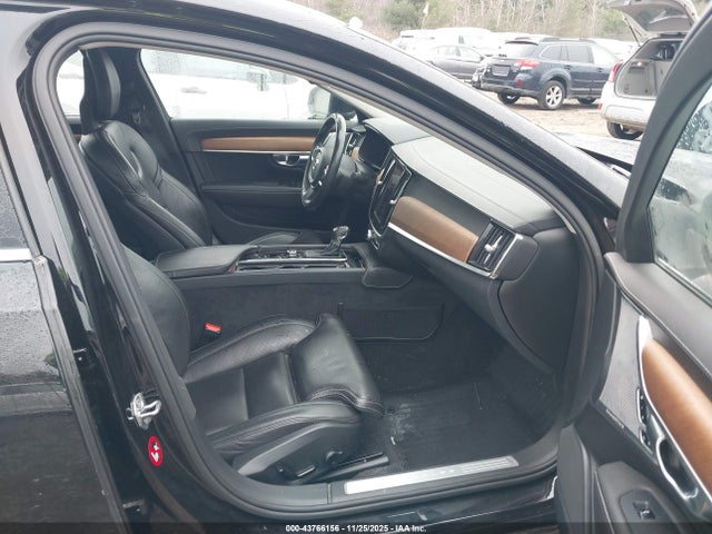 2017 VOLVO S90 YV1A22ML2H1006803 Photo 4