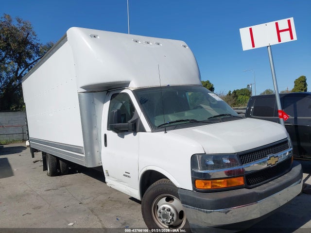 Chevrolet Express Cutaway 4500 Van 2024 1HA6GVC76RN002973 main image