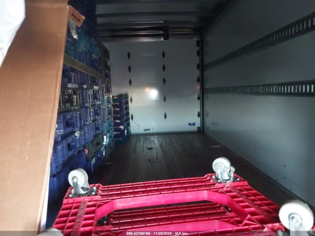 Chevrolet Express Cutaway 4500 Van 2024 1HA6GVC76RN002973 Image 8