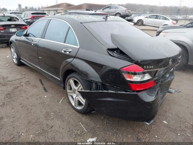 2009 MERCEDES-BENZ S 550 WDDNG86XX9A255661 Photo 2