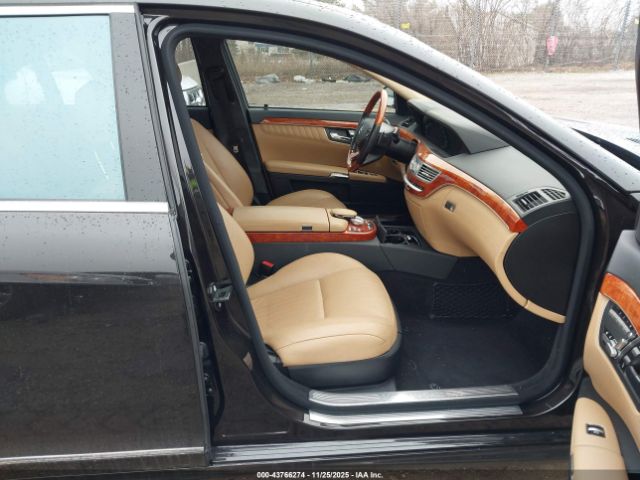 2009 MERCEDES-BENZ S 550 WDDNG86XX9A255661 Photo 4