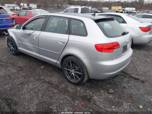 2012 AUDI A3 WAUPFAFM8CA015127 Photo 2