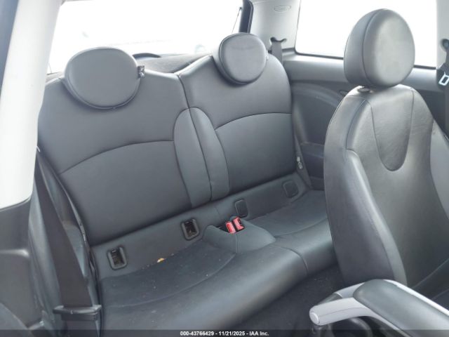 2008 MINI COOPER WMWMF33548TU67356 Photo 7