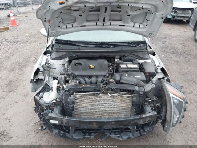 2019 HYUNDAI ELANTRA 5NPD74LF7KH495923 Photo 9