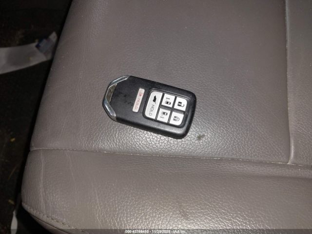 2016 HONDA ODYSSEY 5FNRL5H9XGB091627 Photo 10