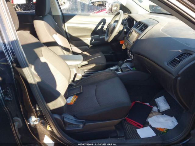 2019 MITSUBISHI OUTLANDER SPORT JA4AR3AU1KU024147 Photo 4