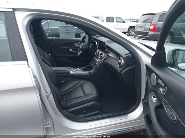 55SWF8EB4KU305943 Mercedes-Benz C 300 4matic