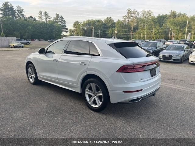 2019 AUDI Q8 WA1AVAF12KD018856 Photo 2