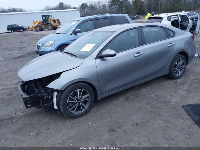 KIA Forte Lxs 2022 3KPF24AD1NE458450 Image 2