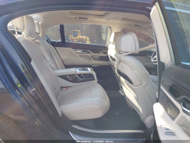 2016 BMW 750I WBA7F2C56GG418108 Photo 7