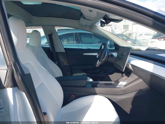 2023 TESLA MODEL 3 5YJ3E1EA0PF488576 Photo 4