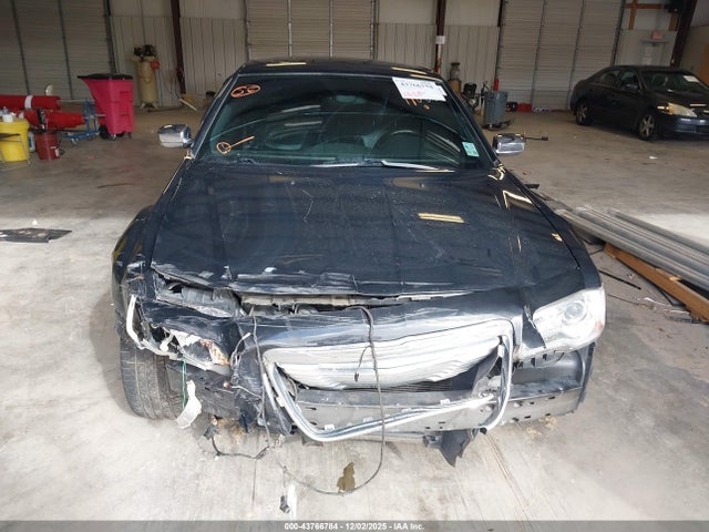 Chrysler 300C 2014 2C3CCAEG1EH190057 Image 13