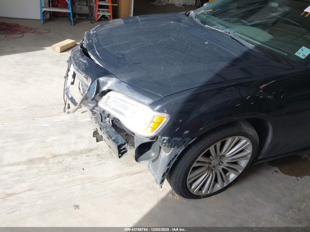 Chrysler 300C 2014 2C3CCAEG1EH190057 Image 19