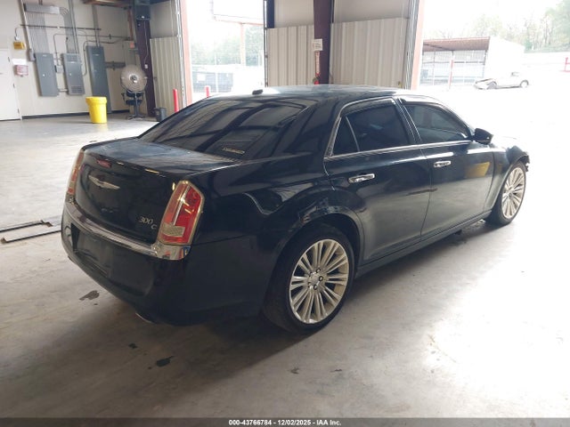 Chrysler 300C 2014 2C3CCAEG1EH190057 Image 4