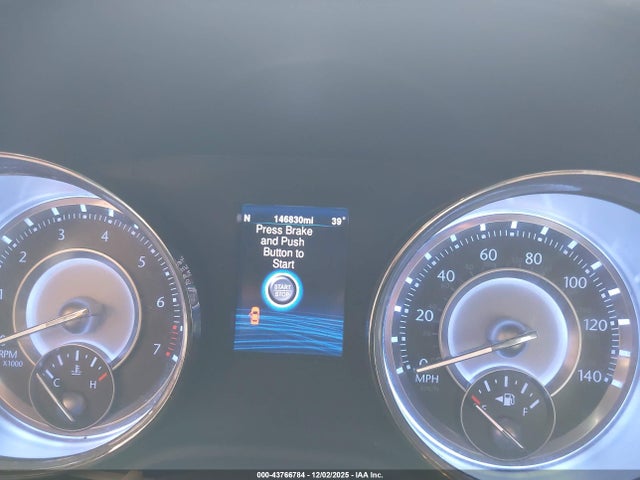 Chrysler 300C 2014 2C3CCAEG1EH190057 Image 7