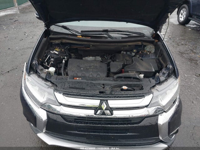 2016 MITSUBISHI OUTLANDER JA4AZ3A38GZ007184 Photo 9