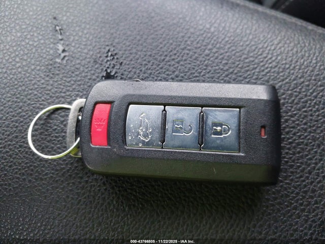 2016 MITSUBISHI OUTLANDER JA4AZ3A38GZ007184 Photo 10