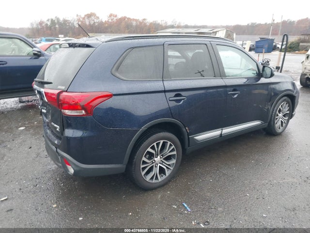 2016 MITSUBISHI OUTLANDER JA4AZ3A38GZ007184 Photo 3
