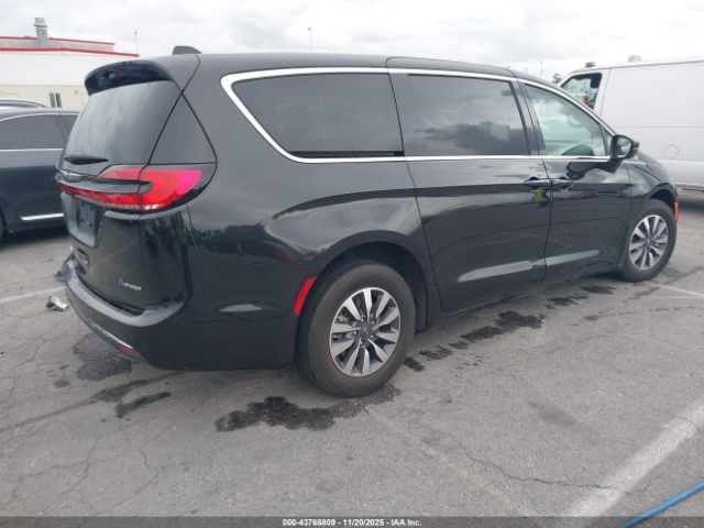 2023 CHRYSLER PACIFICA HYBRID 2C4RC1L77PR522928 Photo 3