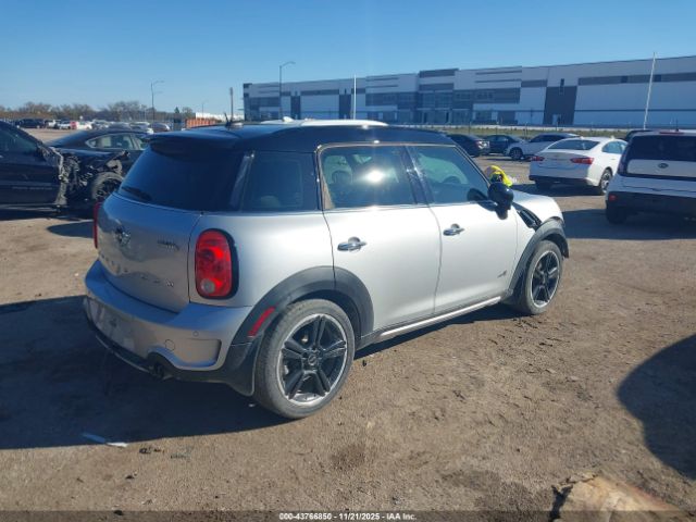 2016 MINI COUNTRYMAN WMWZC5C54GWU21999 Photo 3