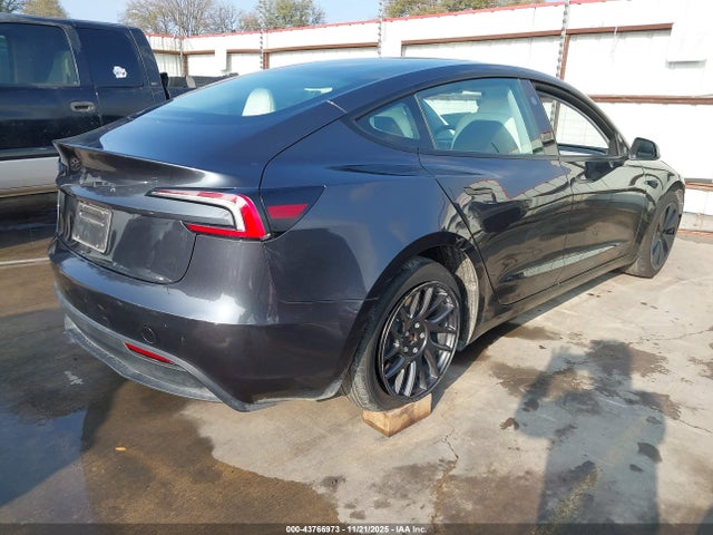 2025 TESLA MODEL 3 5YJ3E1EA2SF917208 Photo 3
