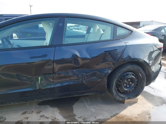 2025 TESLA MODEL 3 5YJ3E1EA2SF917208 Photo 5