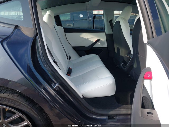 2025 TESLA MODEL 3 5YJ3E1EA2SF917208 Photo 7