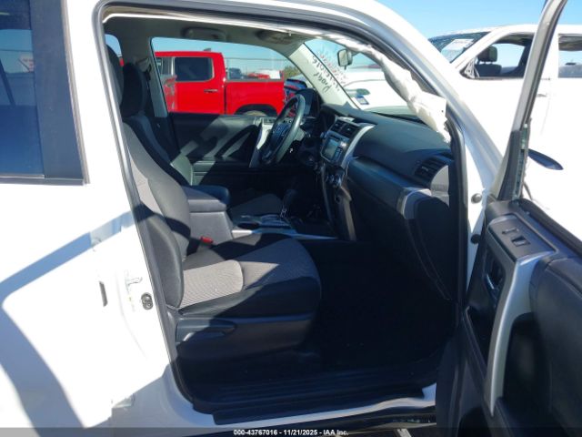 2019 TOYOTA 4RUNNER JTEZU5JR8K5202382 Photo 4