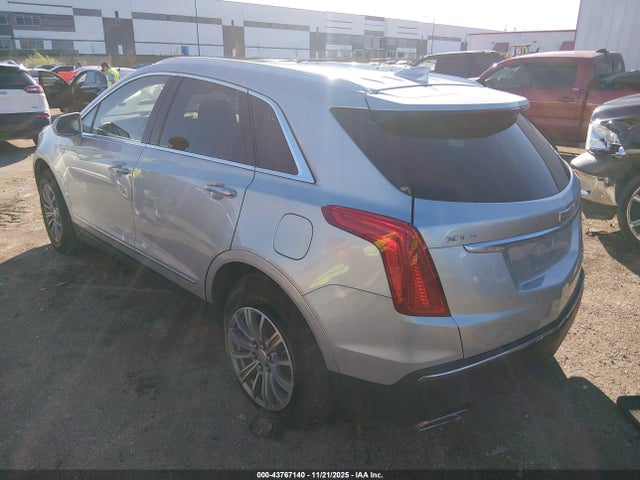 2019 CADILLAC XT5 1GYKNCRS1KZ227545 Photo 2